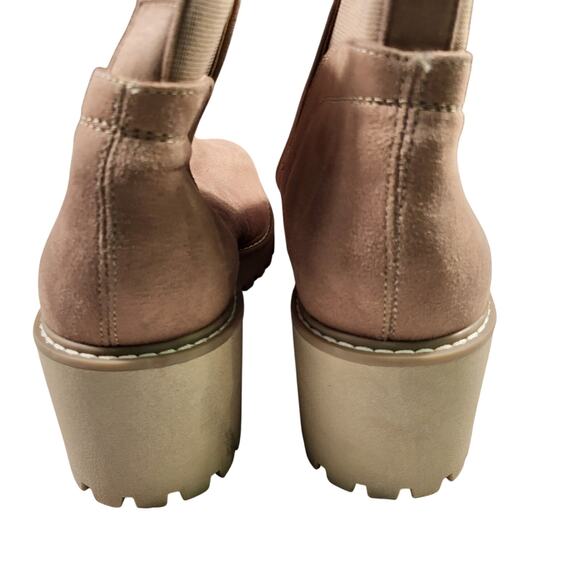 NEW DV Dolce Vita Women's Rielle Chelsea Lug Sole dune suede bootie sz 11 - Picture 5 of 8